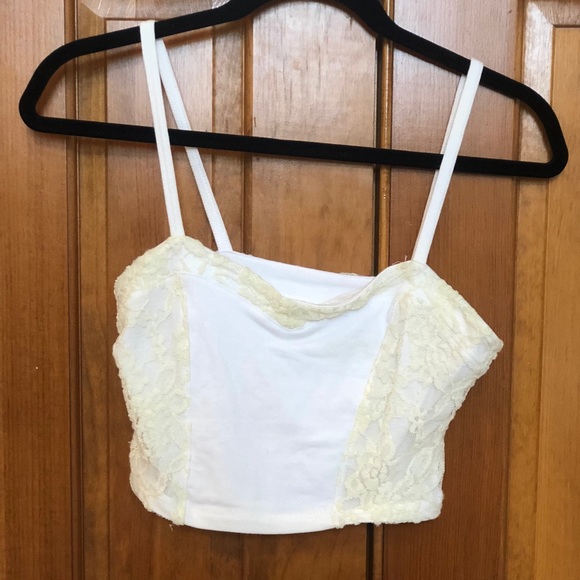 Hollister Crop Top - Picture 3 of 3